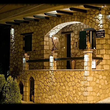 卡梅利亚套房旅馆 塞尼梅西奇卡罗