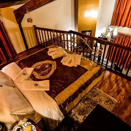 卡梅利亚套房旅馆 塞尼梅西奇卡罗